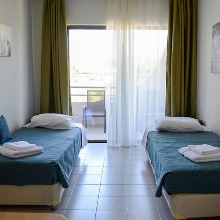 Ivory Hotel Theologos  Ngoại thất bức ảnh