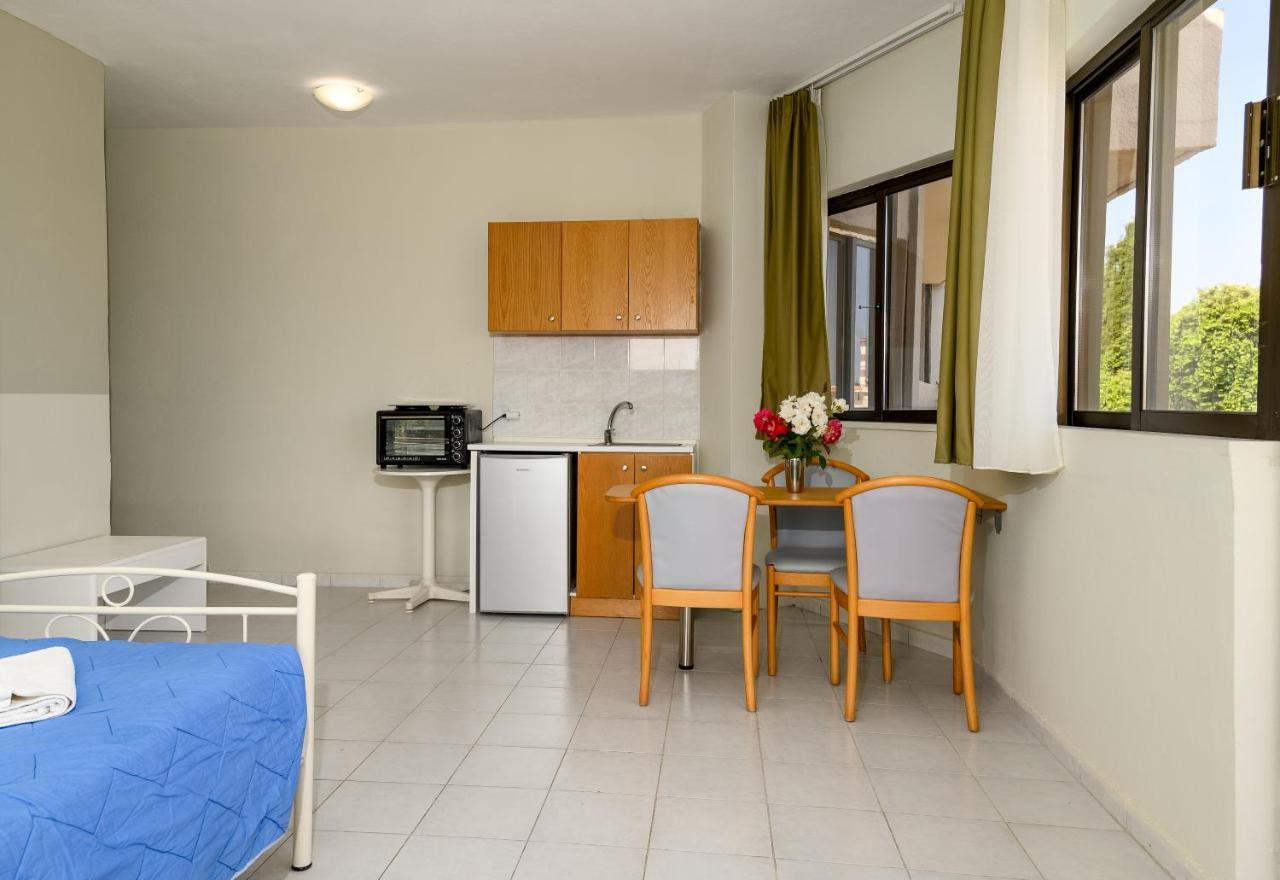 Ivory Hotel Theologos  Ngoại thất bức ảnh