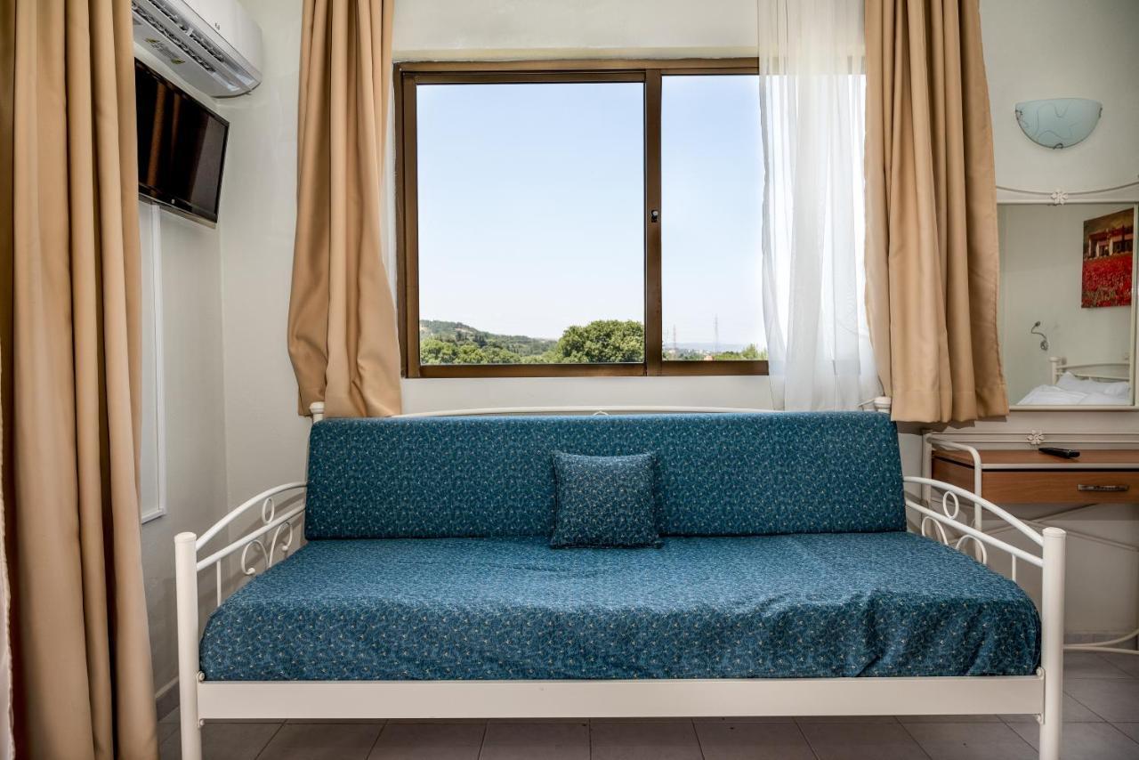 Ivory Hotel Theologos  Ngoại thất bức ảnh